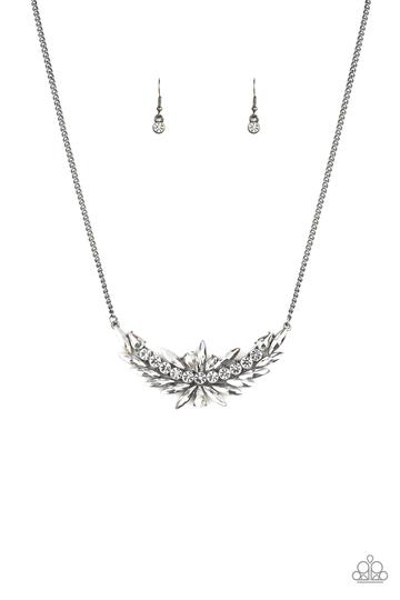 Paparazzi HEIRS and Graces - Black