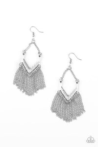 Paparazzi Unchained Fashion - Silver