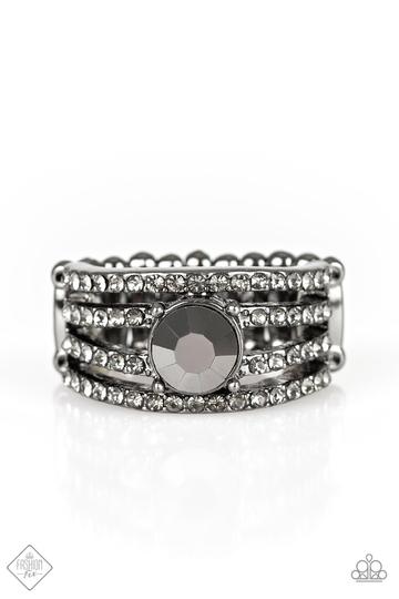 Paparazzi Downtown Diva - Black