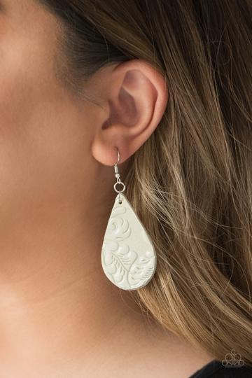 Paparazzi Feelin Groovy - White Earrings