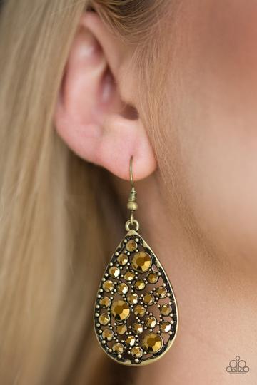 Paparazzi GLOW With The Flow - Brass