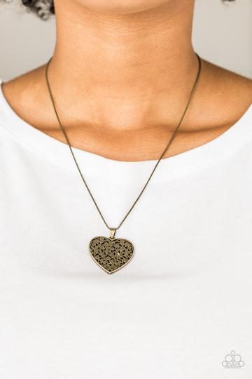 Paparazzi Look Into Your Heart - Brass Necklace