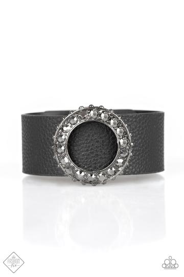 Paparazzi Rebel Razzle - Black