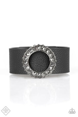 Paparazzi Rebel Razzle - Black