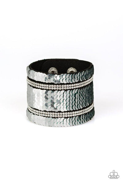 Paparazzi MERMAID Service - Green Bracelet