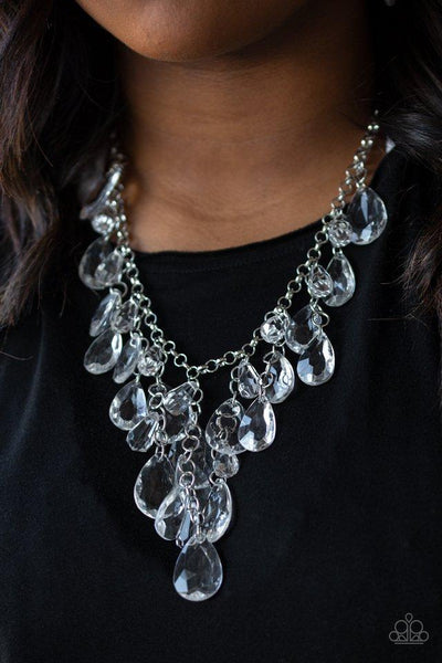 Paparazzi Irresistible Iridescence - White