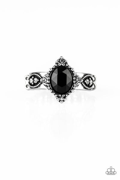 Paparazzi Pricelessly Princess - Black Ring
