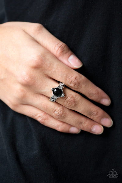 Paparazzi Pricelessly Princess - Black Ring
