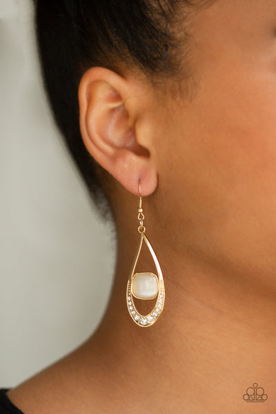 Paparazzi The Greatest GLOW On Earth - Gold Earrings