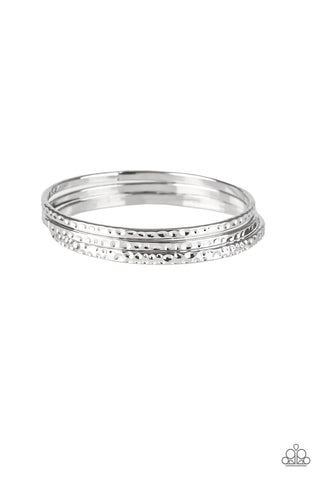 Paparazzi Casually Couture - Silver