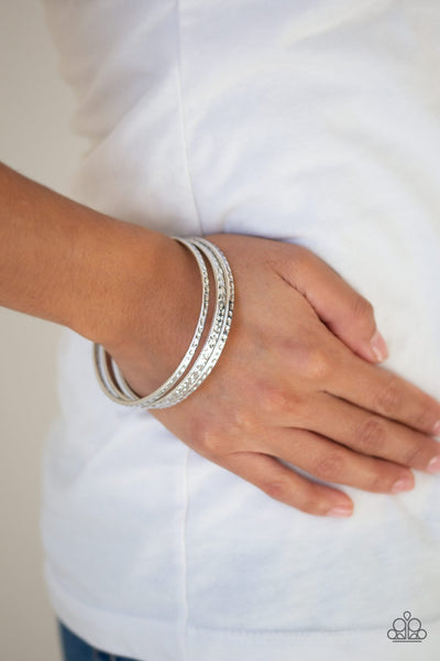 Paparazzi Casually Couture - Silver