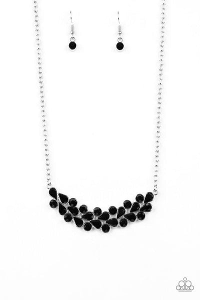 Paparazzi Special Treatment - Black