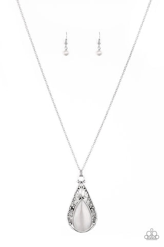 Paparazzi Enchanted Eden - Silver Necklace