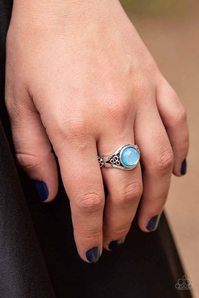 Paparazzi It Just Goes To GLOW - Blue Ring