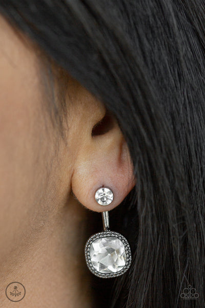 Paparazzi Celebrity Cache - Black Earrings