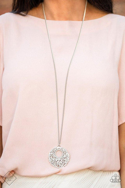Paparazzi Pearl Panache - White