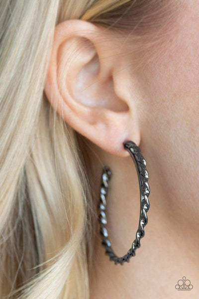 Paparazzi Retro Twist - Black Earrings