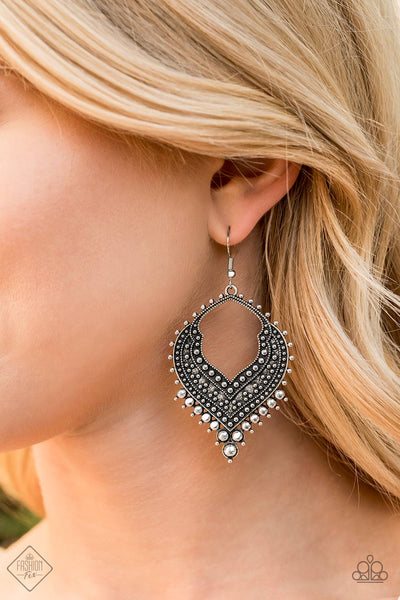 Paparazzi Mojave Melody - Silver