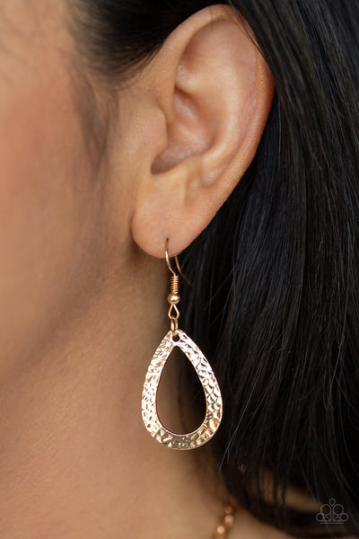 Paparazzi Teardrop Tempest - Gold