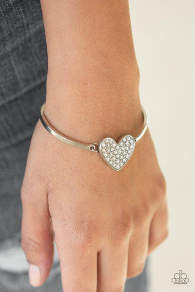 Paparazzi Heart-Stopping Shimmer - White