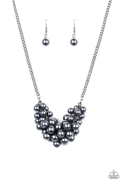 Paparazzi Grandiose Glimmer - Black