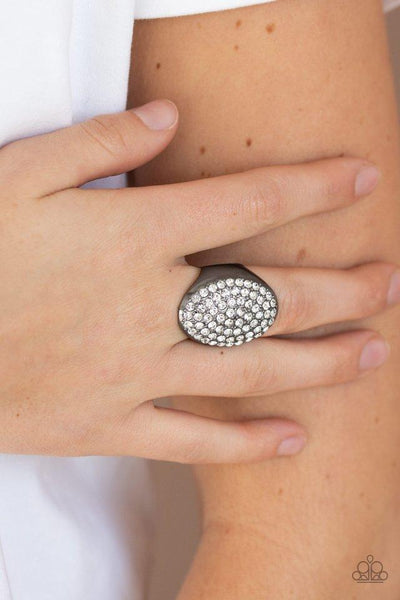 Paparazzi Bling Scene - Black