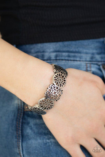 Paparazzi Mandala Mixer - Silver