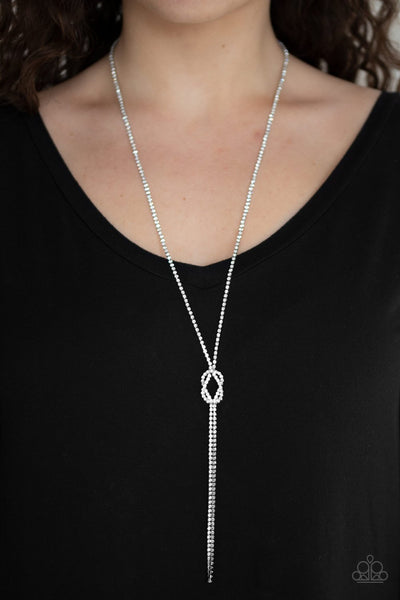 Paparazzi Knockout Knot - White