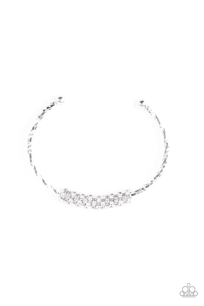 Paparazzi Twinkling Twist - White