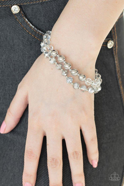 Paparazzi Millennial Grandeur - Silver