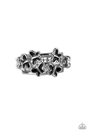 Paparazzi Fluttering Fashion - Black