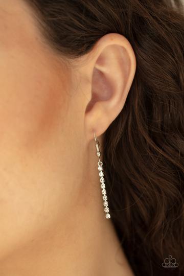 Paparazzi Glamour Glow - White Necklace