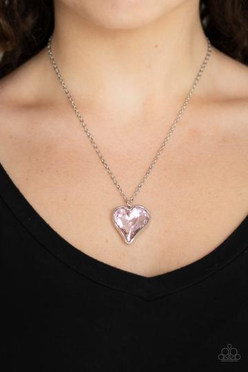Paparazzi Heart Flutter - Pink