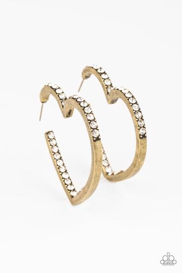Paparazzi Heartbreaker - Brass Earrings
