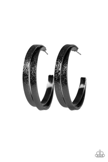 Paparazzi High-Class Shine - Black