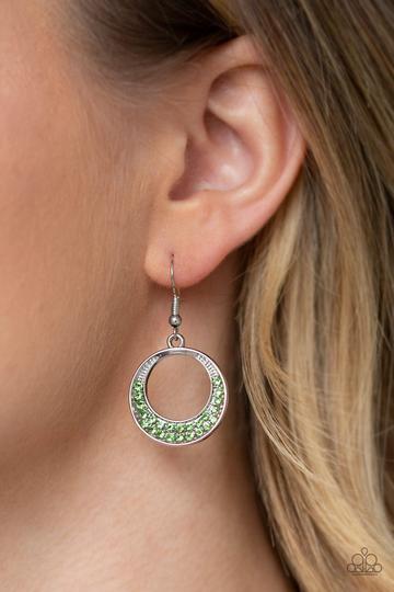 Paparazzi Socialite Luster - Green