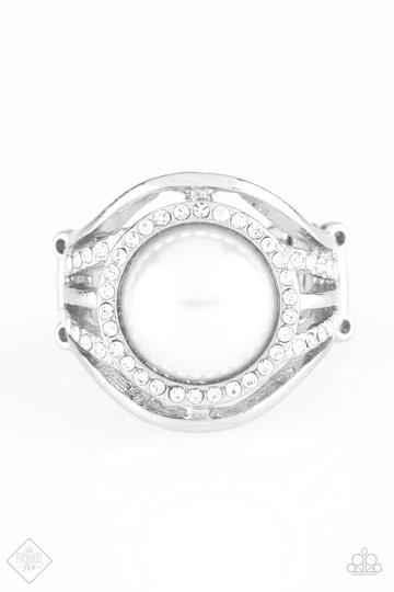 Paparazzi Pampered In Pearls - White