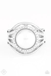 Paparazzi Pampered In Pearls - White