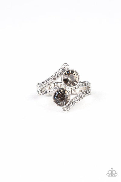 Paparazzi Over The Top Glamour - Silver