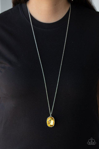 Paparazzi Imperfect Iridescence - Yellow