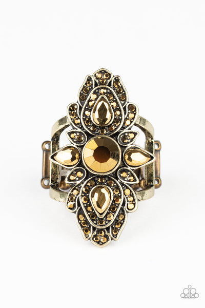 Paparazzi Glam Demand - Brass Ring