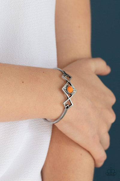 Paparazzi Dainty Deco - Orange