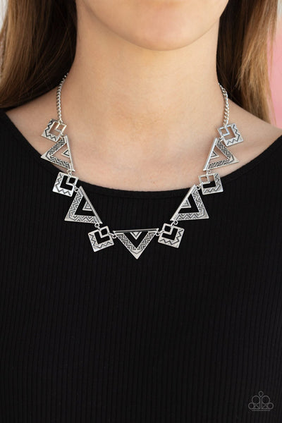 Paparazzi Giza Goals - Silver