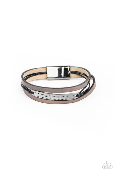 Paparazzi High-Strung Style - Black