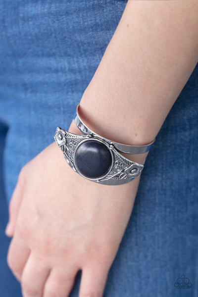 Paparazzi Desert Nature - Black Bracelet
