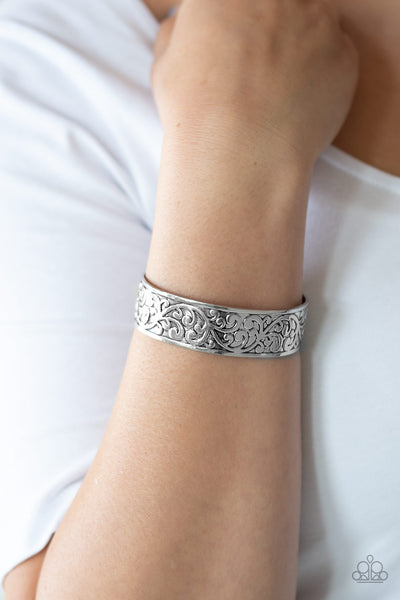Paparazzi Read The VINE Print - Silver Bracelet