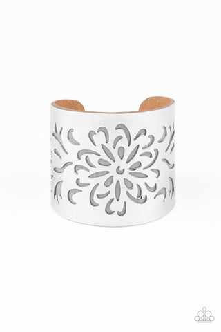 Paparazzi Get Your Bloom On - Silver Bracelet