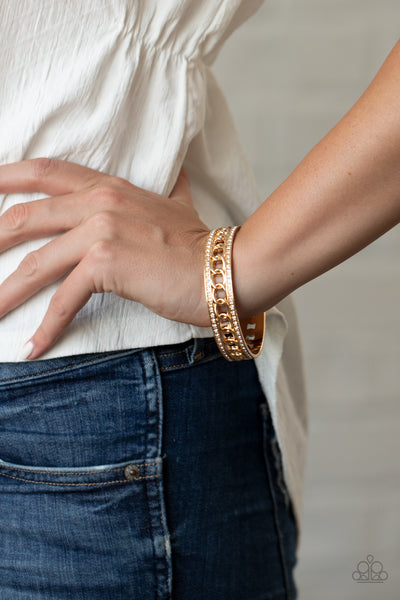 Paparazzi Couture Court - Gold Bracelet