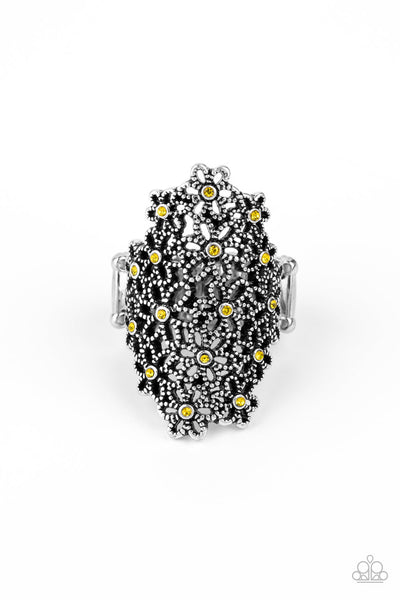 Paparazzi Youre a Sunflower - Yellow Ring