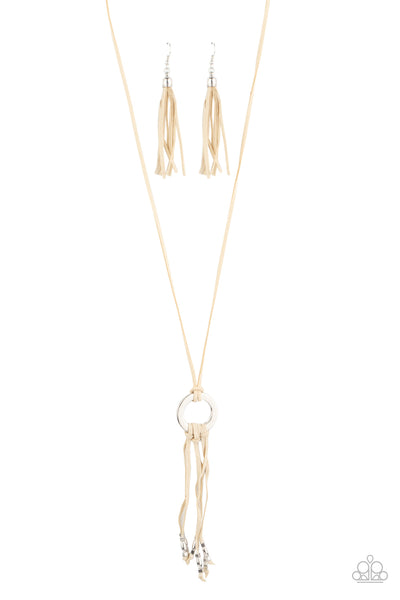 Paparazzi Feel at HOMESPUN - White Necklace